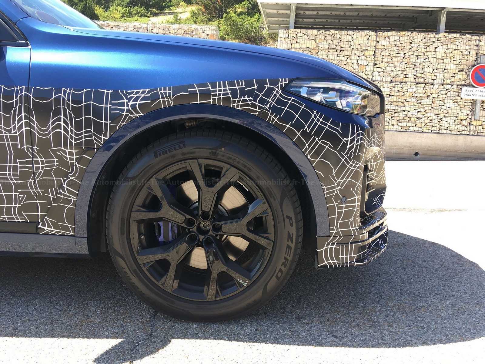 2017 - [BMW] X7 [G07] - Page 15 Alpina-X7-spyshot-the-Automobilist.2