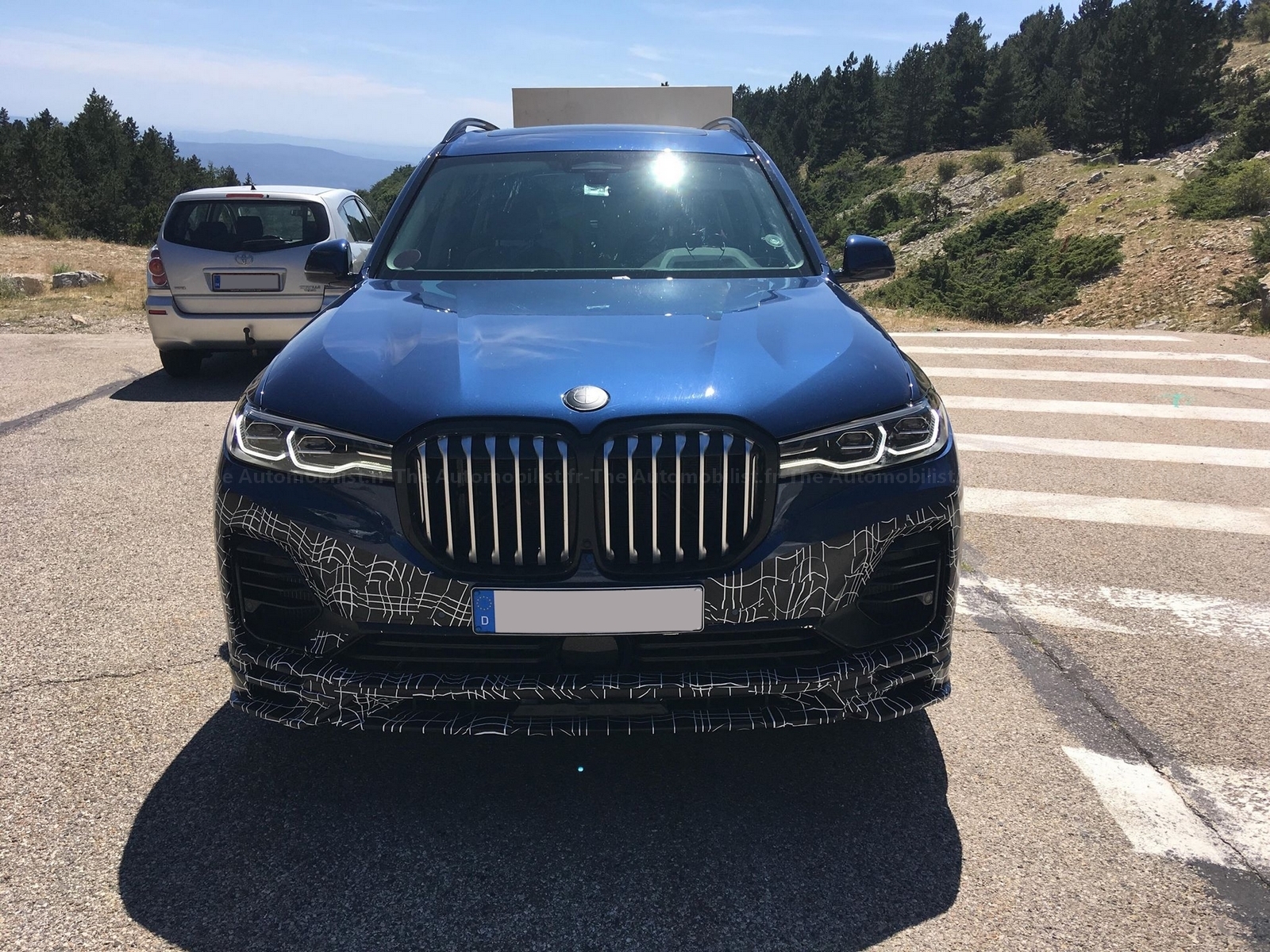 2017 - [BMW] X7 [G07] - Page 15 Alpina-X7-spyshot-the-Automobilist.5